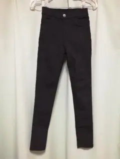 スキニーパンツ　レディースパンツ　ズボン　ボトムス　黒　ブラック
