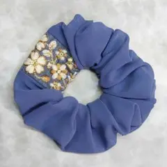 シュシュ★ブルーホワイトフラワー刺繍