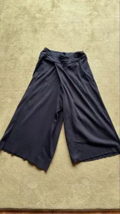 NILoS ニルズ　ブラック袴パンツ　美品
