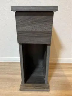 サイドテーブル