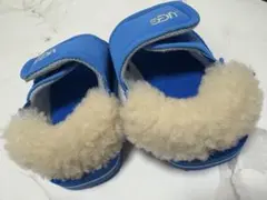 UGG 青 シープスキン サンダル