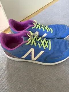 ニューバランス　ランニングシューズ
