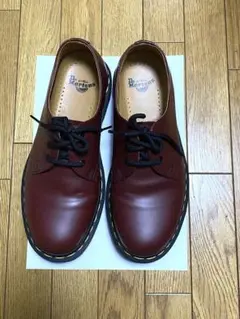 【美品】ドクターマーチン 3ホール チェリーレッドUK5