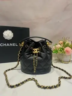 CHANEL ブラック ショルダーバッグ