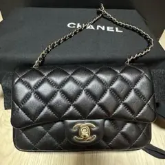CHANEL ブラック レザー ショルダーバッグ