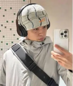 Item thumbnail for item c6c43b1d-ba7a-49c2-a9f6-acce9ef1b391