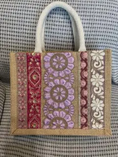 刺繍入りジュートトートバッグ
