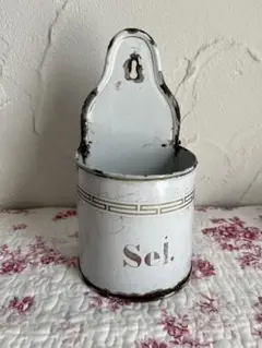 イギリス　アンティーク　ホーロー　SALT SEL セル　缶　塩入　ブラシホルダ イギリス アンティーク ホーロー セル缶 ソルト缶 壁掛け