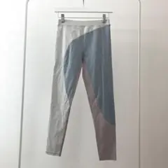 カラーブロック　レギンス　ヨガ　フィットネス
