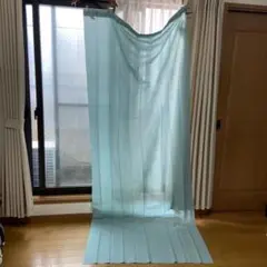 水色 （ターコイズ）レースカーテン　自由に切れる