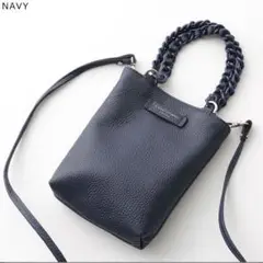 新品未使用⭐︎ジャンニキアリーニ　カミッラ　ネイビー　　　　スマホポシェット