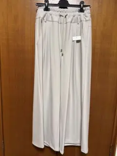 プライア Praia ワイドパンツ(新品・タグ付き)