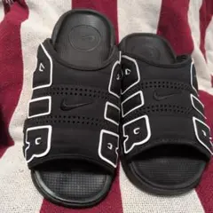 Nike ブラック AIR MORE UPTEMPO サンダル 28