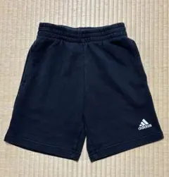 140⭐︎アディダス　ハーフパンツ