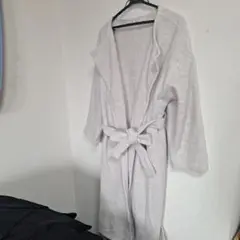 『美品』グレーのウエストリボン付きロングガウン