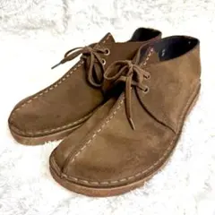 人気モデル！ 【美品】 クラークス Clarks デザートトレック 26.0