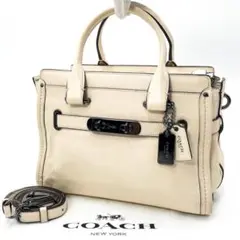 【美品】COACH スワッガー ハンドバッグ 2way ターンロック 白系