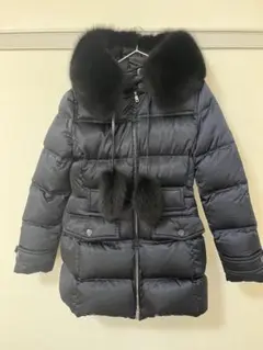 美品プラダ ジャケット ショートコート　ラムファー フード 42 L 黒 PRADA（毛皮/ファーコート）のフリマアイテム一覧