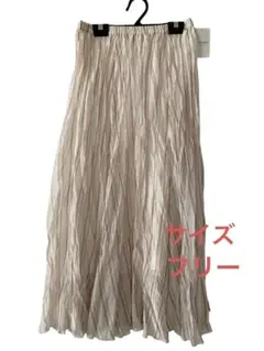 544新品タグ付きＡＴＴＥＮＴIＯＮ　プリーツスカート サイズフリー