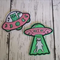 2枚set★ にゃんこ 宇宙人(◥◣_◢◤) UFO 猫 アイロンワッペン
