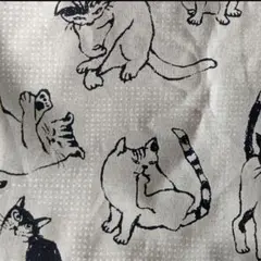 綿麻キャンバス　モノトーン　猫　全幅×５０センチ