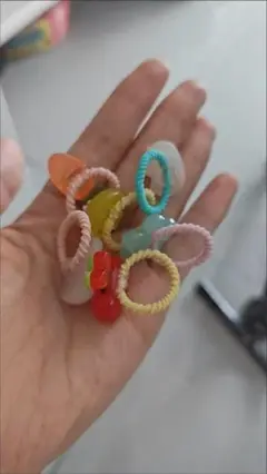 カラフルなプラスチックリング10個セット