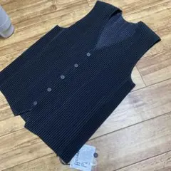 HOMME PLISSÉ ISSEY MIYAKE BASICS