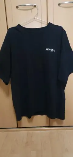 ★完売商品★　NEW ERA ブラック Tシャツ