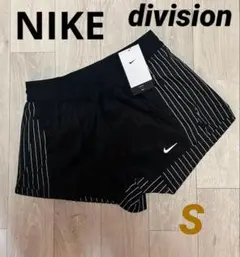 NIKE ナイキ　ディビジョン　ウィメンズ　ランニング　ショートパンツ