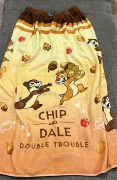 ディズニー　チップとデール　プールタオル　ラップタオル　巻きタオル