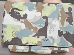 恐竜柄　移動ポケット