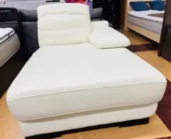 最終値下　大塚家具LSコンフォート　オットマン　ホワイト　7/31までの出品です 大塚家具 - 大塚家具 ソファの通販 by Chloe's shop