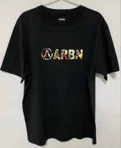 ［美品］ARBN カラフルロゴ ブラックTシャツ