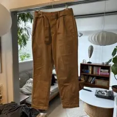 COMOLI  ベルテッドチノパンツ サイズ3 サイズ3！comoli ベルテッドチノパンツ