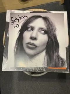 レディー・ガガ直筆サイン入り2Lサイズ写真…Lady Gaga…7 - メルカリ