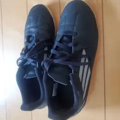 adidas ブラック フットサルシューズ　23.5センチ