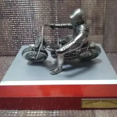 Item thumbnail for item 03737067-6253-49a1-8c09-d301989a3b89