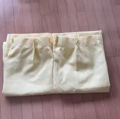 カーテン　2枚セット 黄色