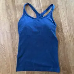 Lululemon タンクトップ (カップ付)
