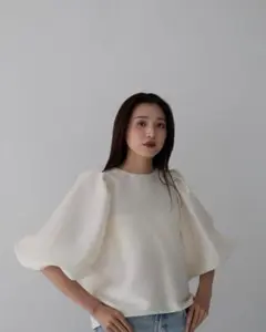 emm the shop Tulip blouse 白