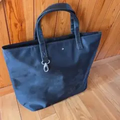 Item thumbnail for item 746a08a7-d4f4-4926-bea2-096a2eed12f4