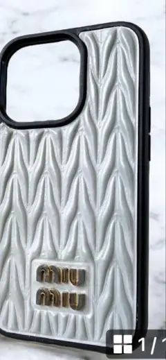 ミュウミュウ iPhone14pro レザー スマホケース マテラッセ