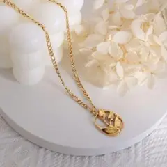「美品」18 kチューリップペンダントネックレス鎖骨ネックレスq5