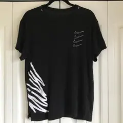 Nike ブラック Tシャツ 半袖
