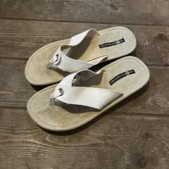 ホワイト トングサンダル