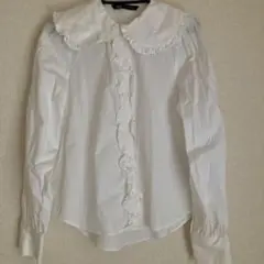 一度のみ着用 ZARA フリル付きホワイトシャツ XS