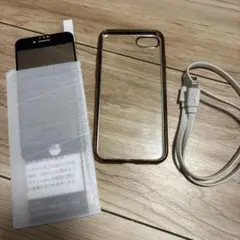 iPhoneSE2,3ケース / 覗き見防止スクリーンシート/USBケーブル