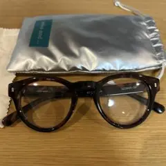 ニコアンド　サングラス　ケース付き