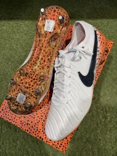 「最終値下げ」Nike Tiempo スパイク　SG 取り替え式　27.5㎝ 2025年最新】ティエンポ sg 27.5の人気アイテム - メルカリ