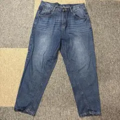 テーパードデニムパンツ